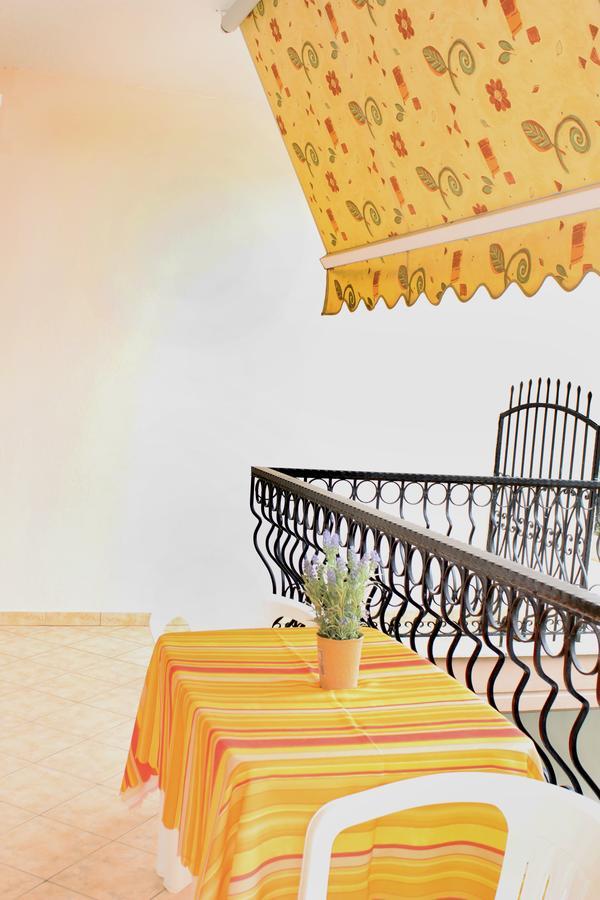 Souzana Rooms ネア・プラギア エクステリア 写真